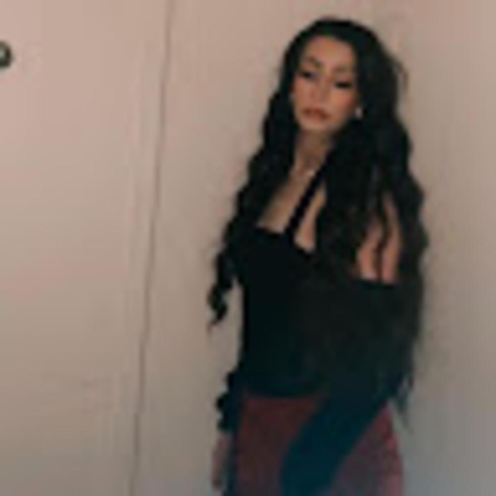 Meet your Posher, Kaila